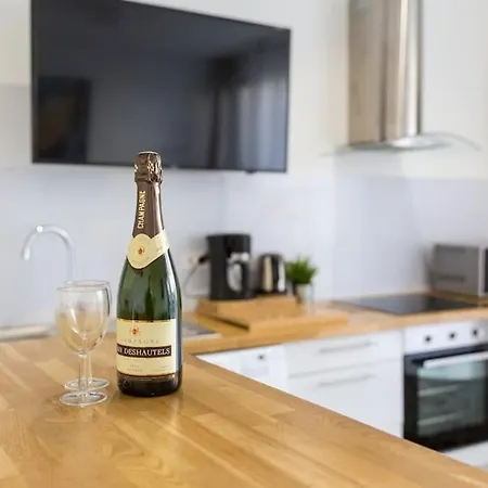 Tranquilis - Hypercentre Terrasse Apartment *